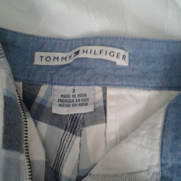 Tommy Hilfiger Shorts - Picture 3 of 3